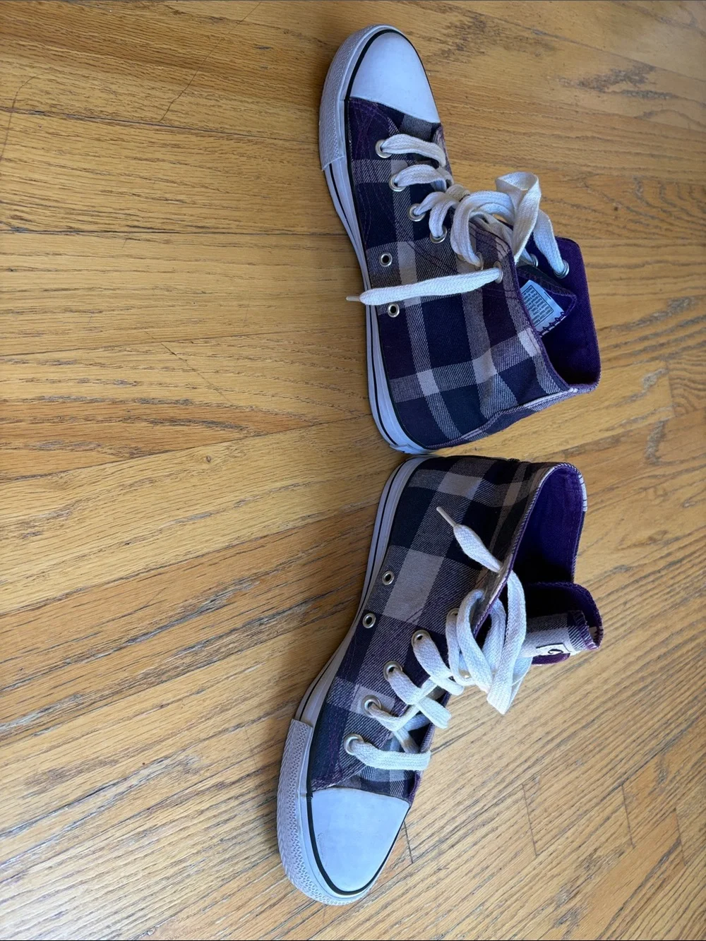 Airwalk Purple Plaid High-Top Sneakers with White Soles Size 8.5
